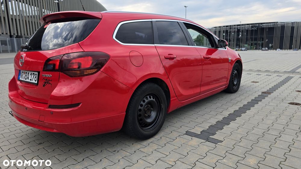 Opel Astra 2012 photo 3