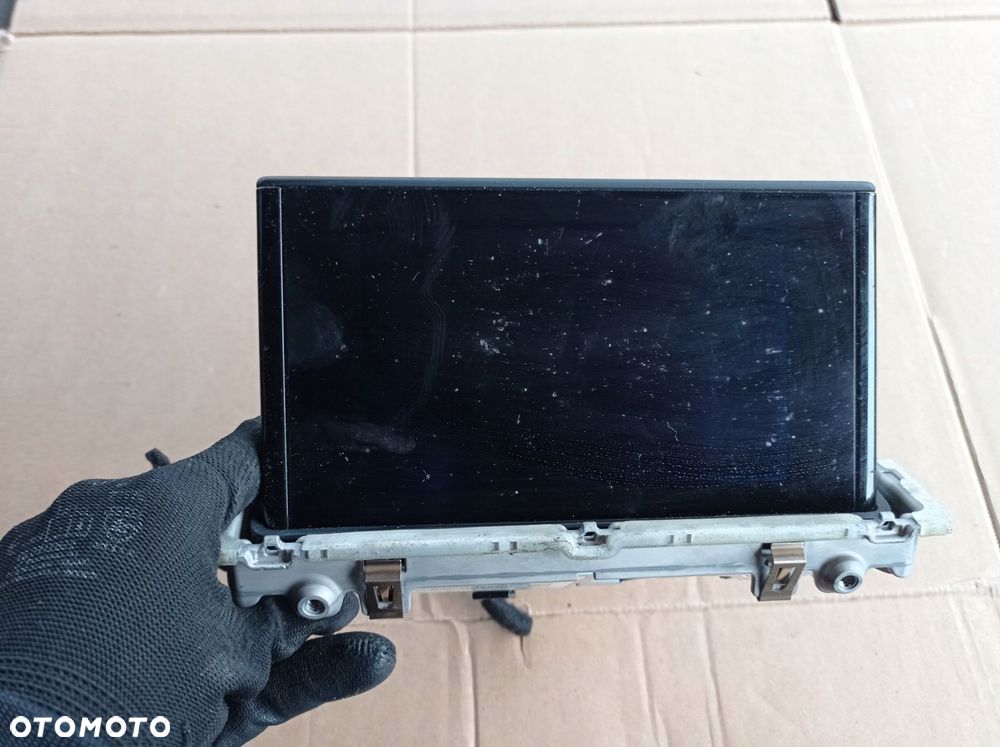 AUDI A3 8V WYŚWIETLACZ NAWIGACJI 8V0857273H - 1