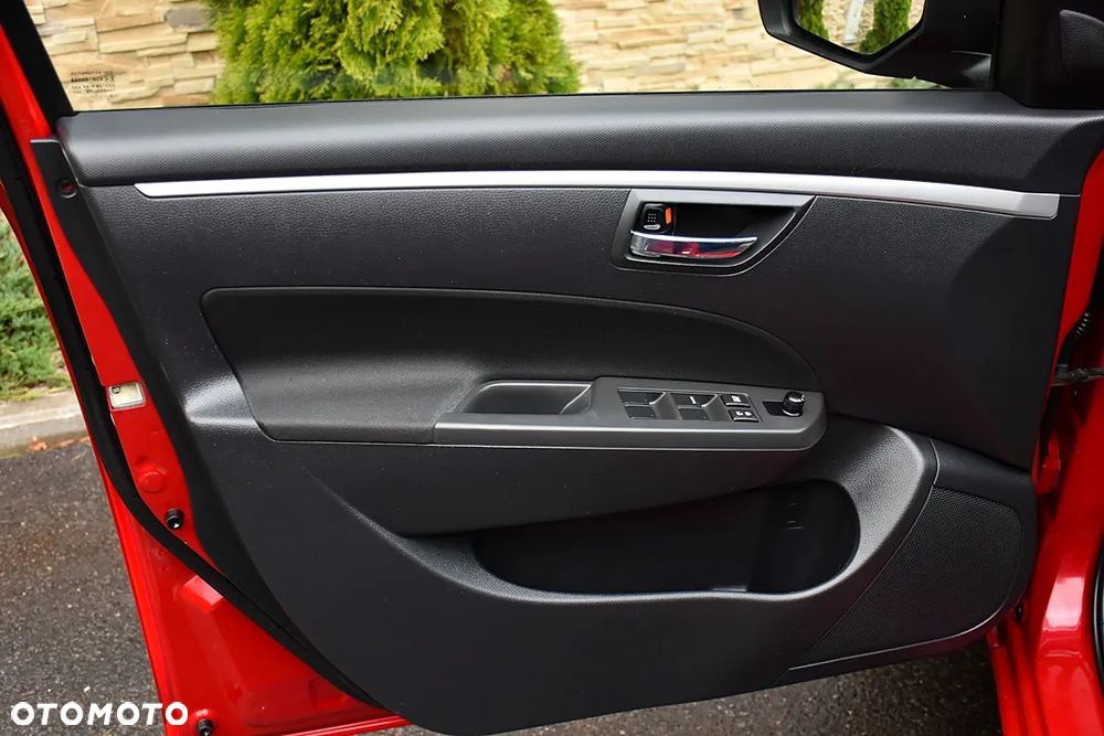 Suzuki Swift 1.2 Premium - 25
