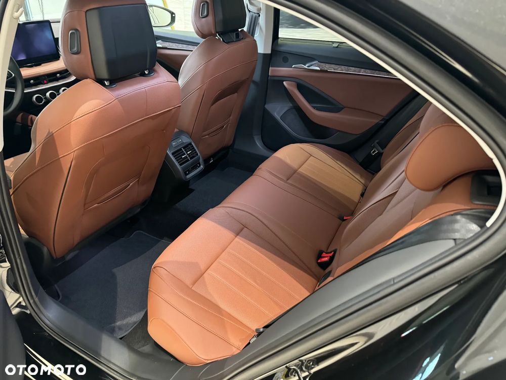 Skoda Superb 2.0 TSI 4x4 L&K DSG - 7