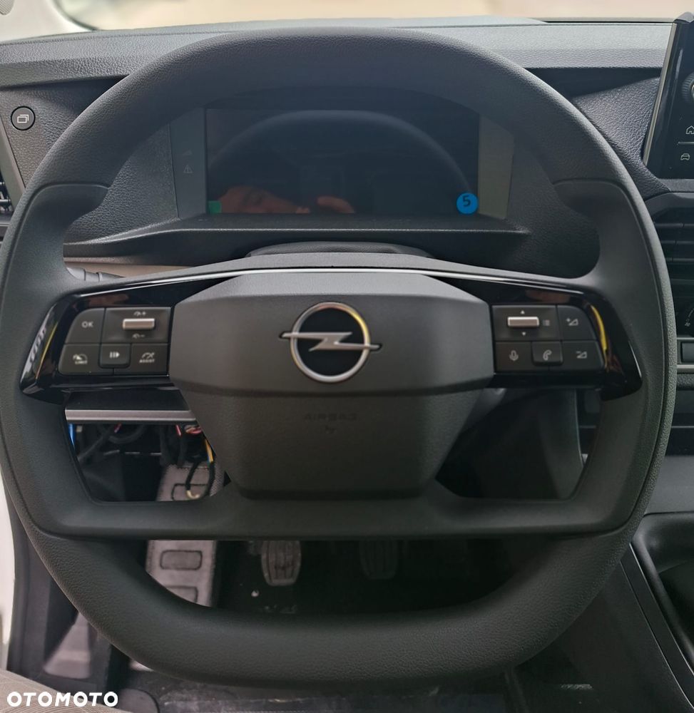 Opel Vivaro - 20