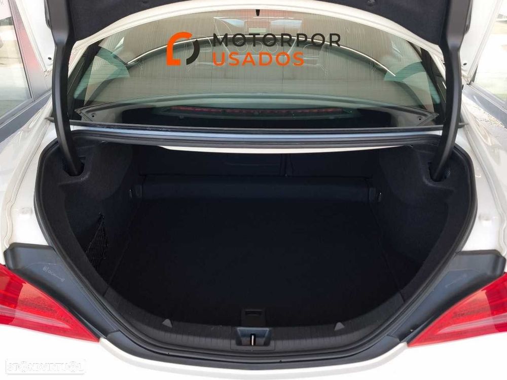 Mercedes-Benz CLA 200 CDI Urban - 29