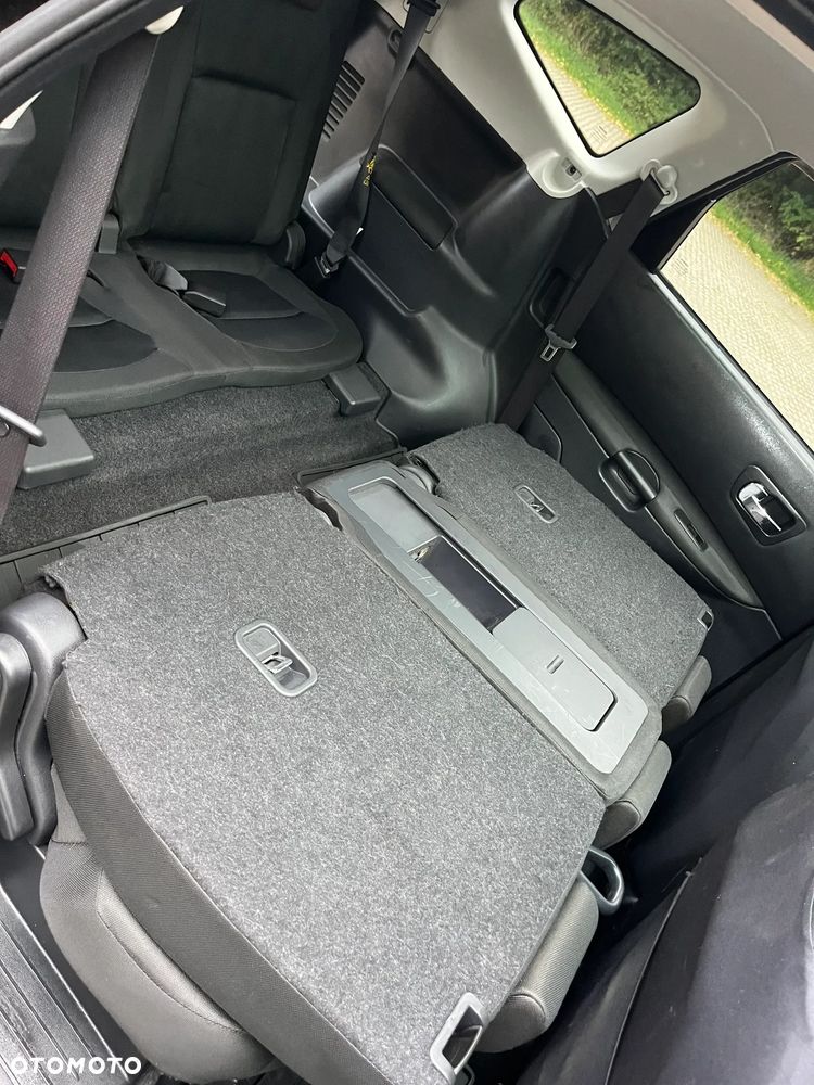Nissan Qashqai+2 - 8