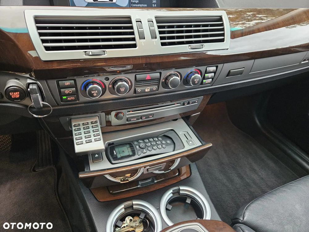 BMW Seria 7 730d - 28
