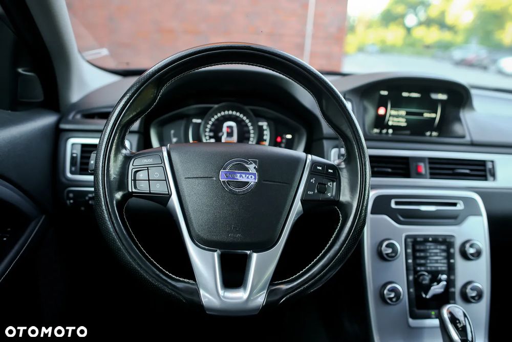 Volvo V70 D4 Geartronic Linje Svart - 23