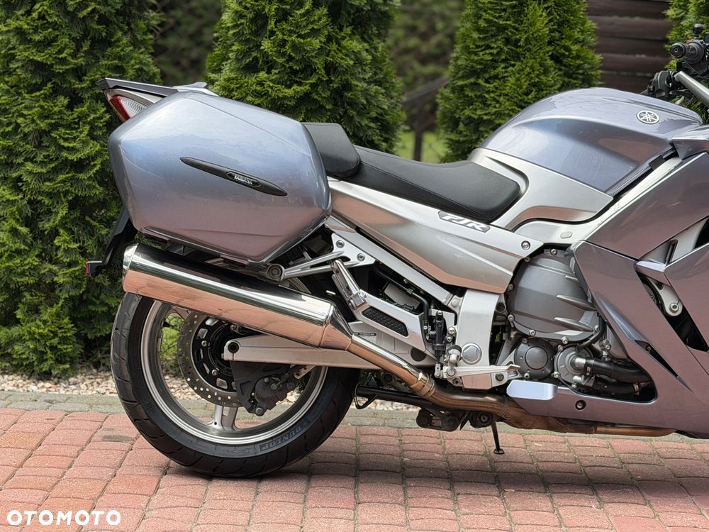 Yamaha FJR - 9