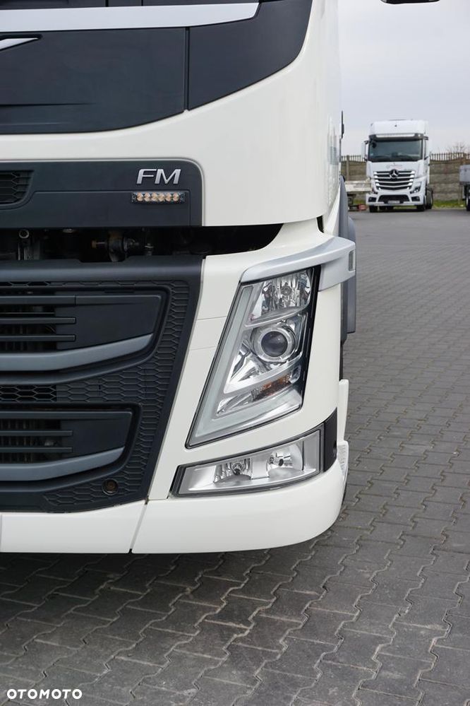 Volvo FM / 500 / 6 X 2 / SKRZYNIOWY + HDS / HMF 3220 K7 / WYS. 18,9 M / OŚ SKRĘTNA - 40