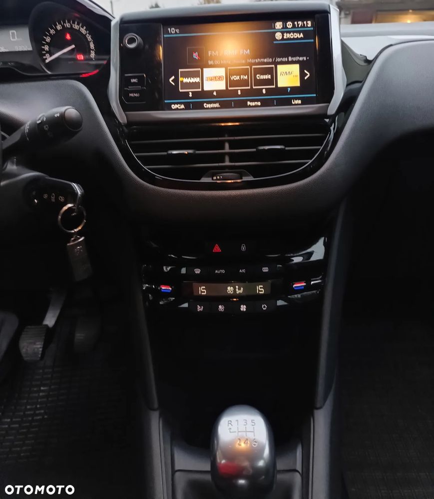 Peugeot 208 BlueHDi 100 Active - 12