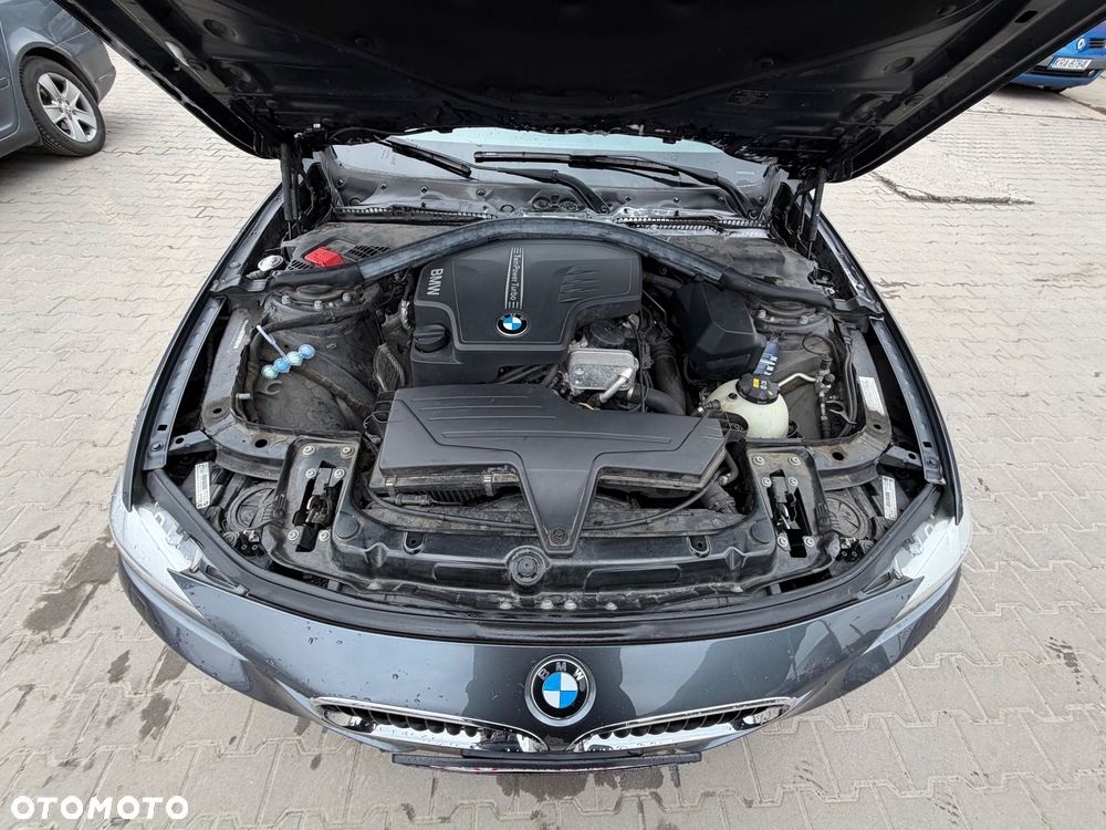 BMW Seria 3 328i xDrive Luxury Line - 23