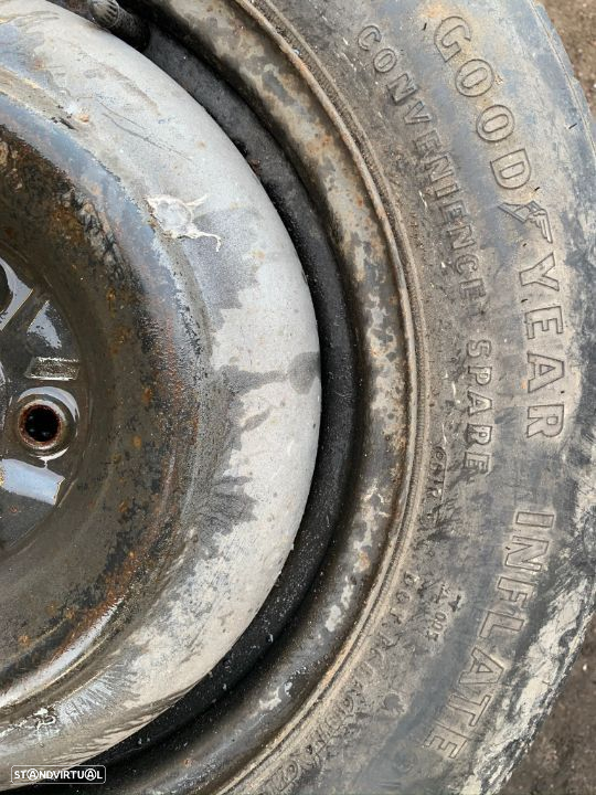 Jantes suplentes R16 Chrysler/Dodge 5x114.3 com pneus 215/65R16 - 5