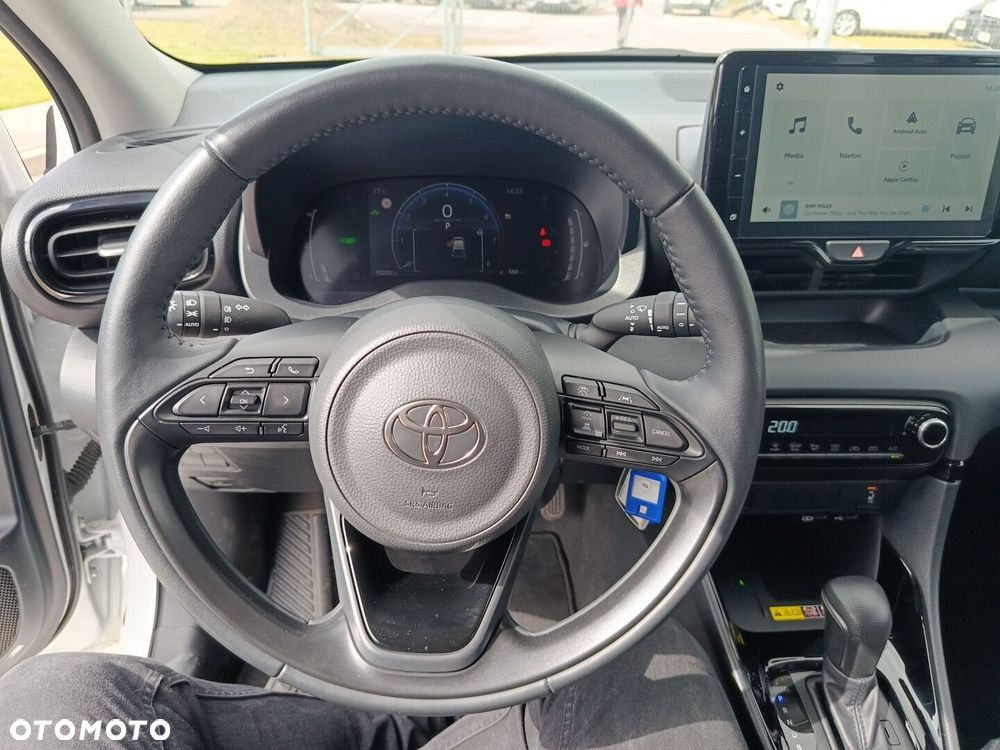 Toyota Yaris Hybrid 1.5 Style - 17