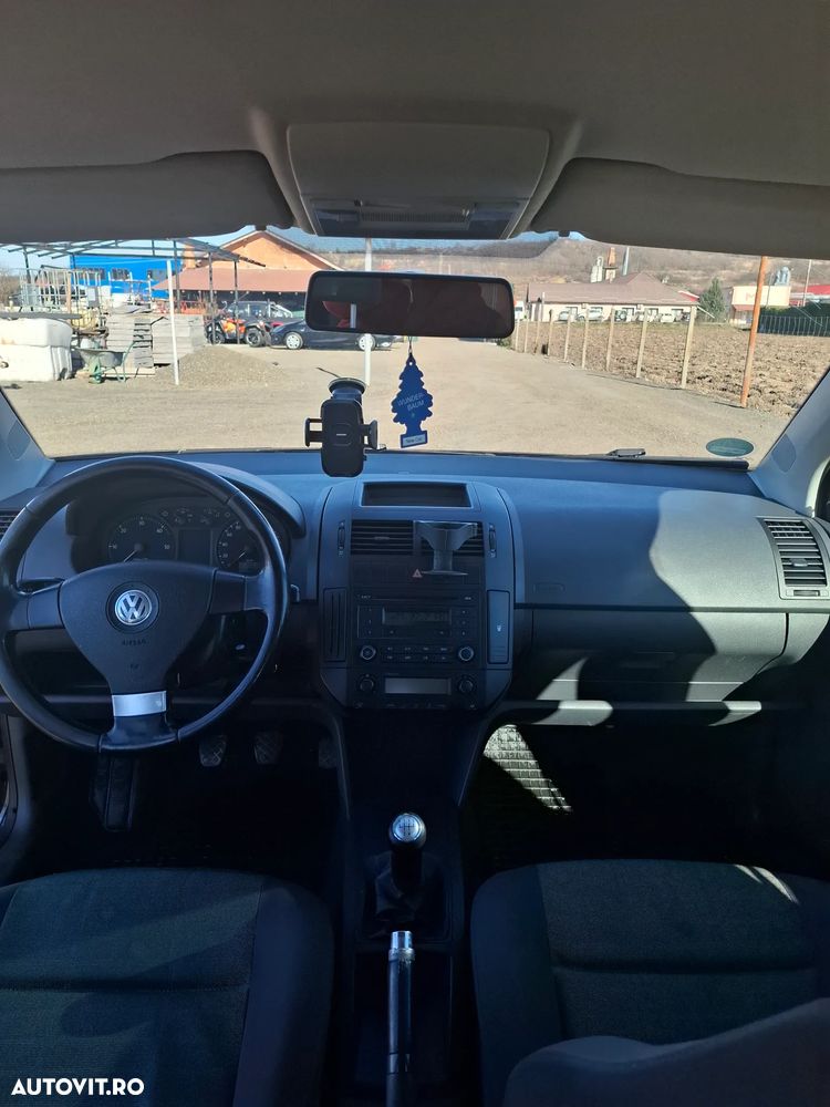 Volkswagen Polo - 7