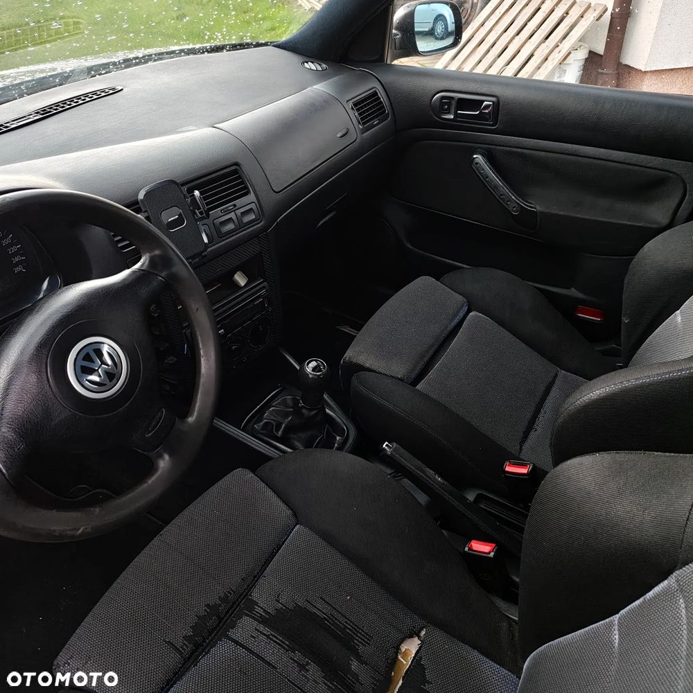 Volkswagen Golf 1.8 20V Turbo GTI - 5