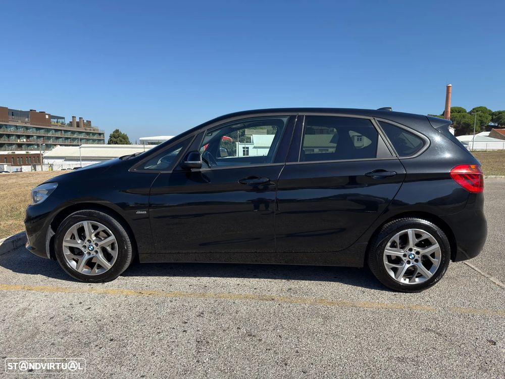 BMW 216 Active Tourer d Line Sport - 18