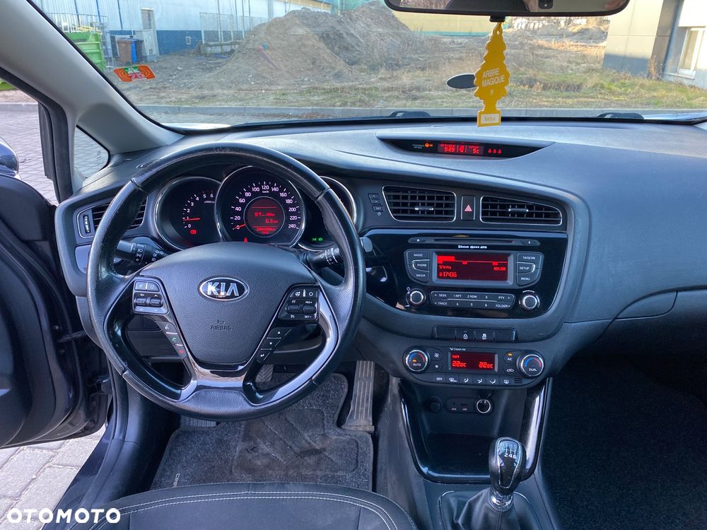 Kia Ceed 1.6 CRDi L - 14
