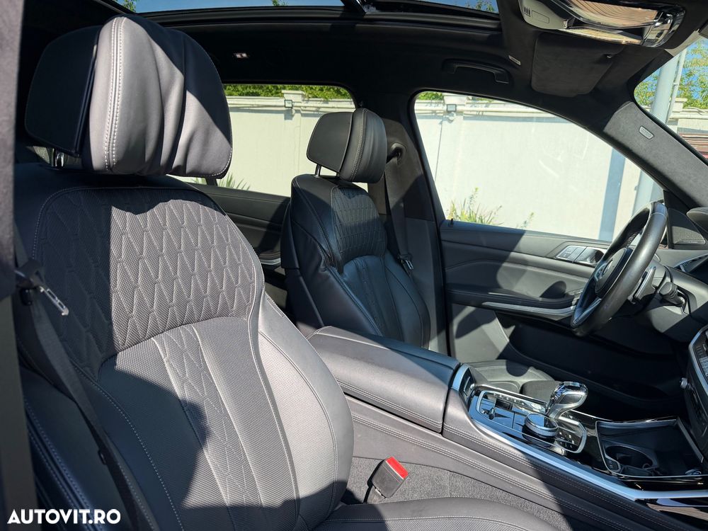 BMW X7 - 12