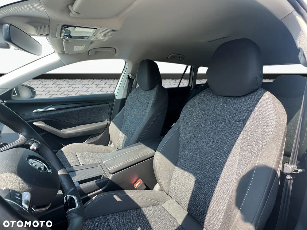 Skoda Superb 2.0 TDI SCR Essence DSG - 12