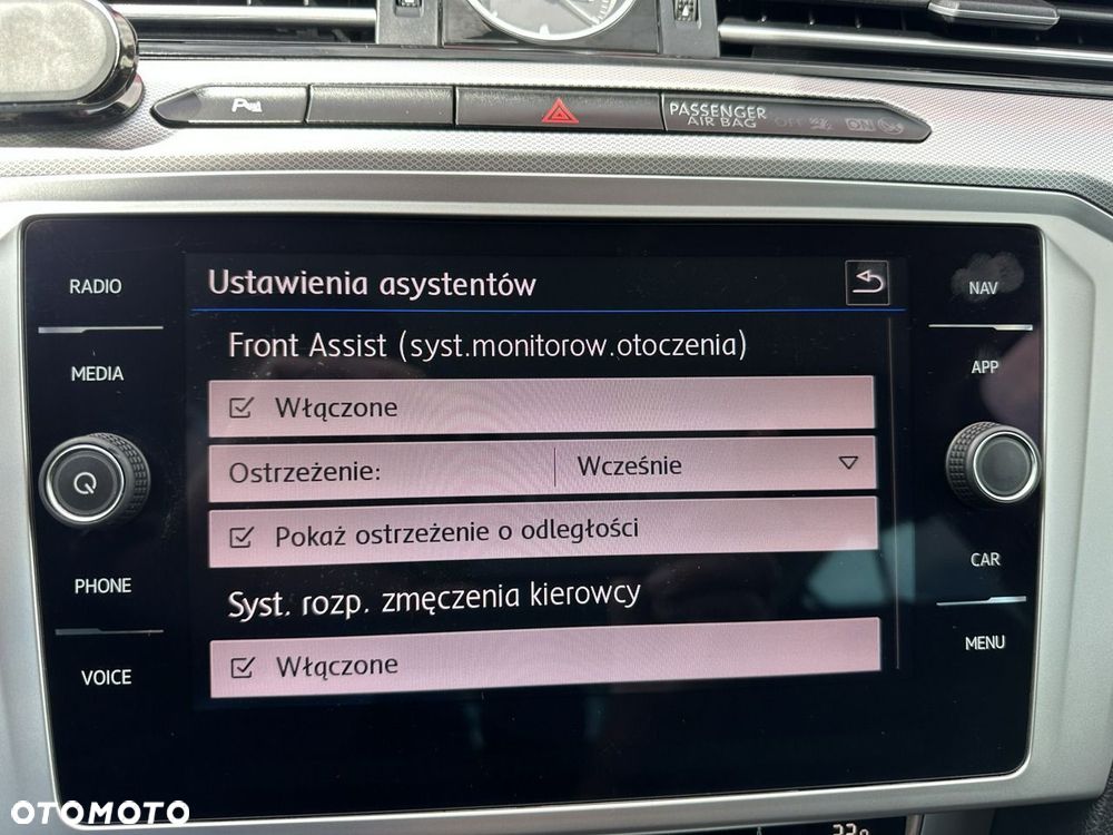 Volkswagen Passat Variant 2.0 TDI BMT Comfortline - 24