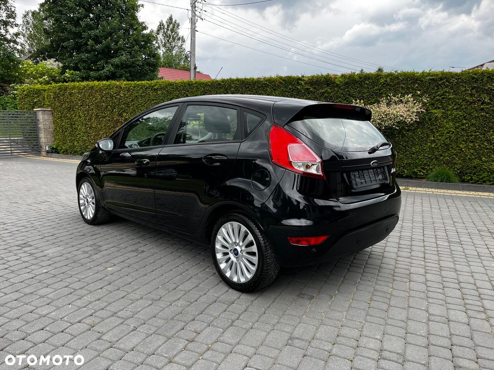 Ford Fiesta 1.6 TDCi DPF Titanium - 5