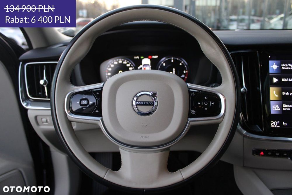 Volvo V60 Cross Country - 30