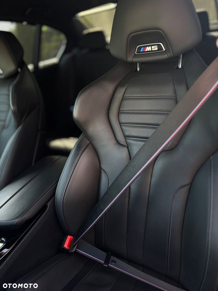 BMW M5 Competition - 19