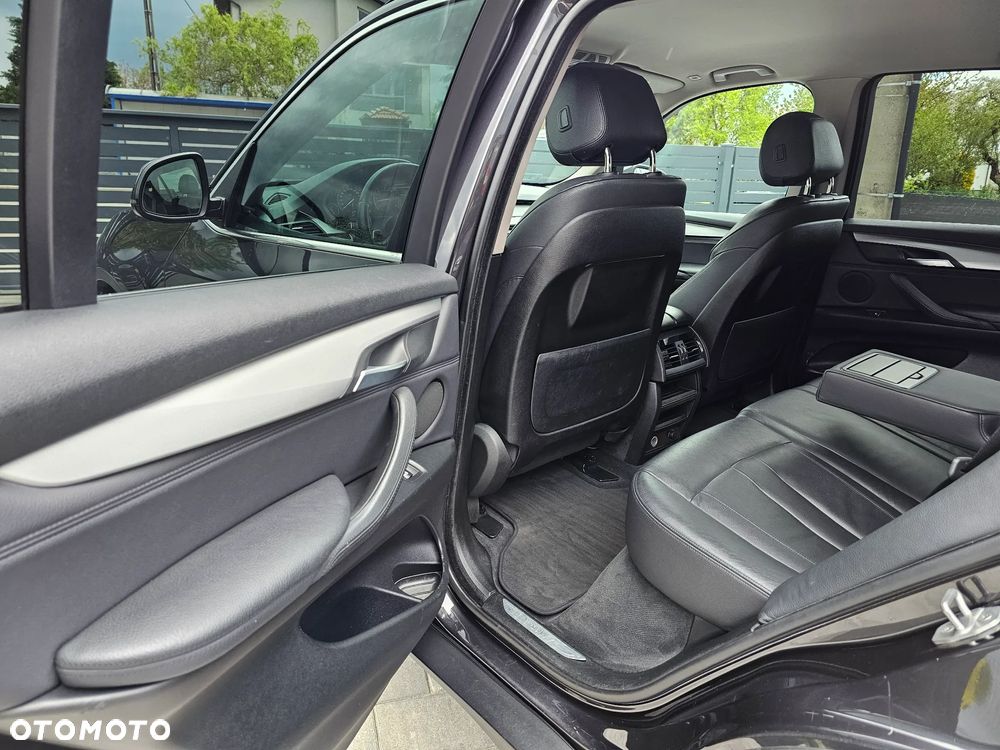 BMW X5 xDrive30d - 33