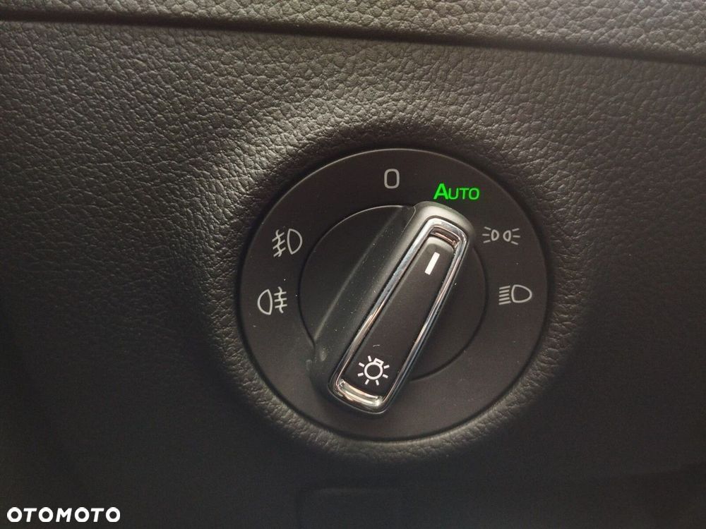 Skoda Superb 2.0 TDI Ambition DSG7 - 29