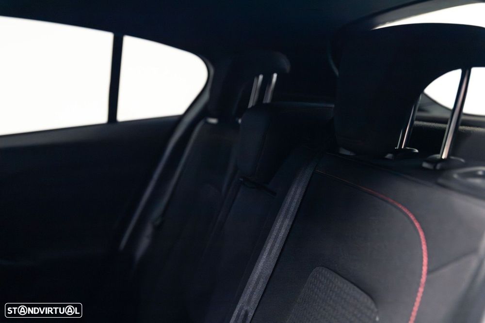 Ford Focus 1.0 EcoBoost MHEV ST-Line - 22