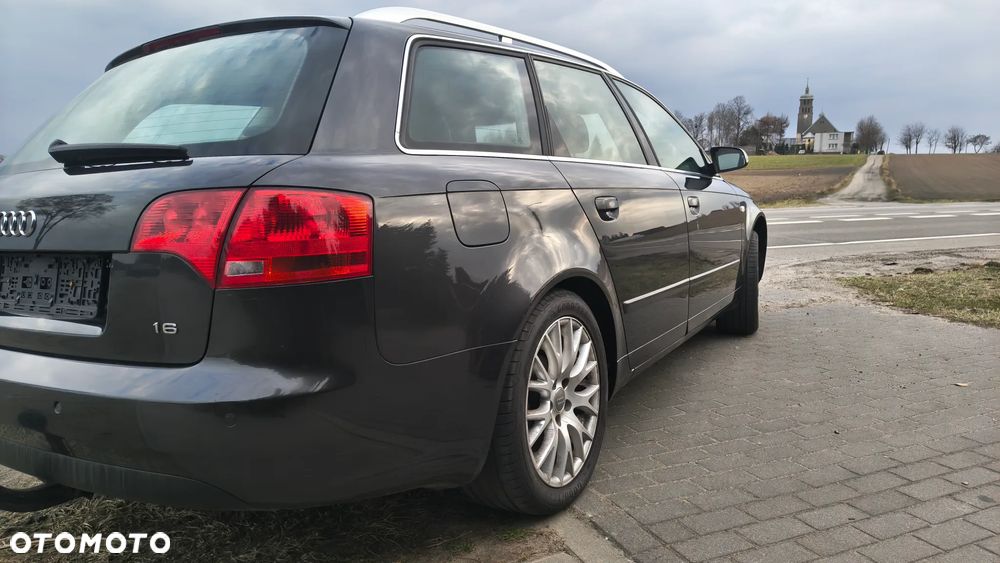 Audi A4 Avant - 11