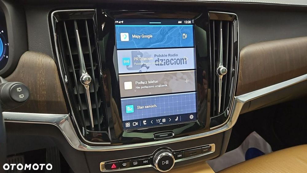 Volvo V90 Cross Country B5 D AWD Core - 19