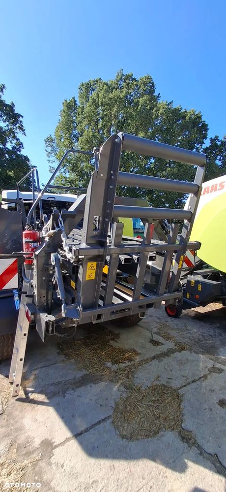 Claas 660 tys netto Claas Quadrant 4200 - 9