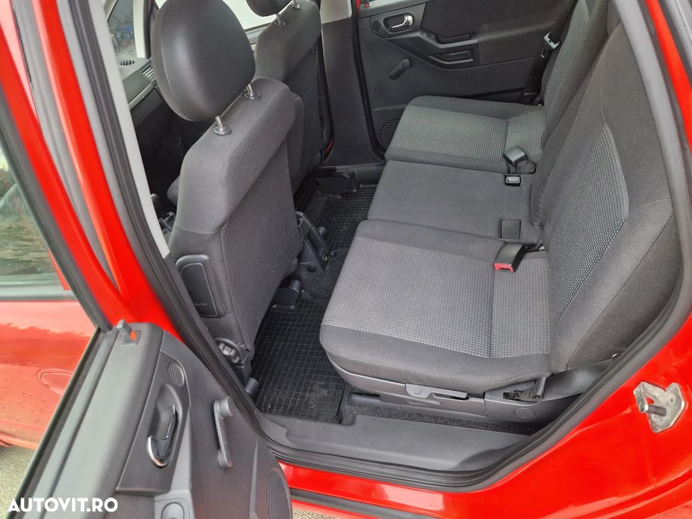 Opel Meriva - 11
