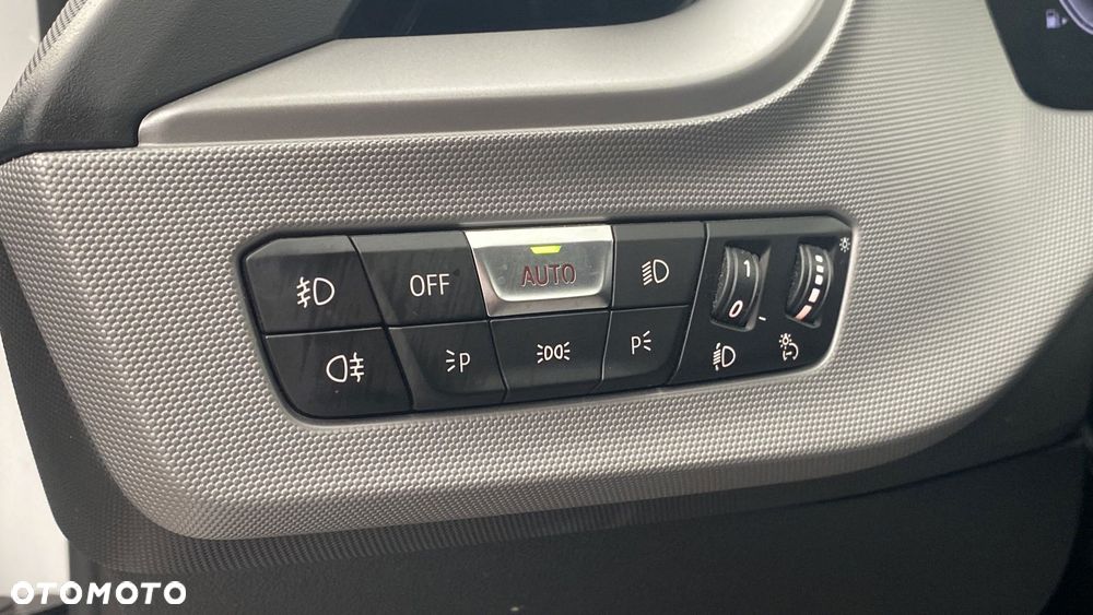 BMW Seria 1 118i Advantage - 22