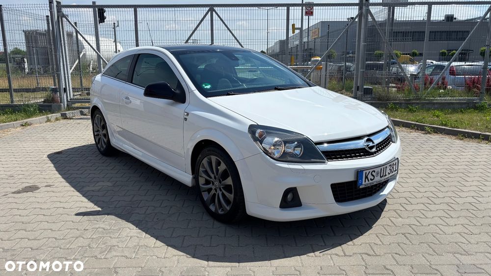 Opel Astra 1.6 Black&White - 1
