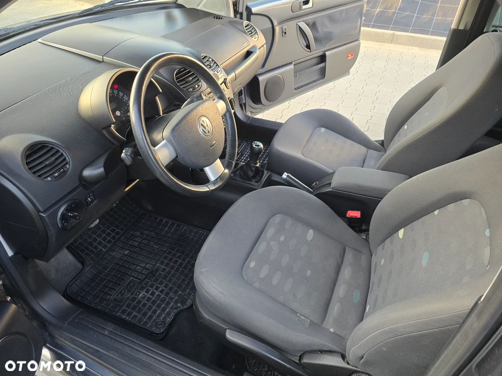 Volkswagen New Beetle - 15