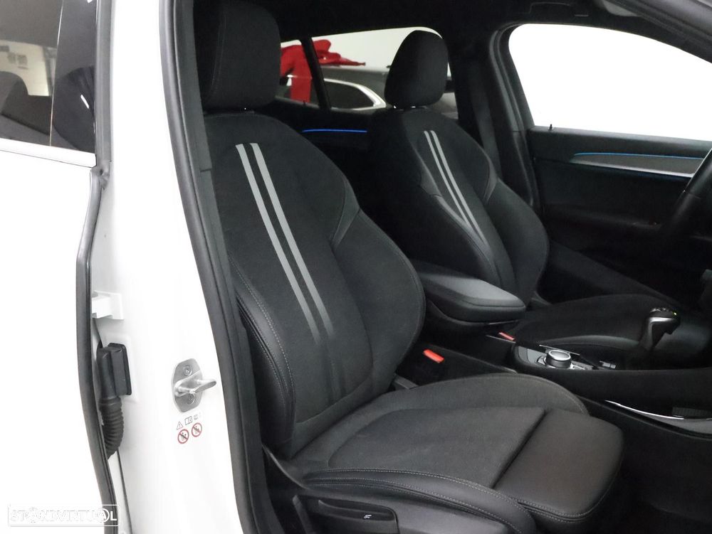 BMW X2 25 e xDrive Pack M - 32