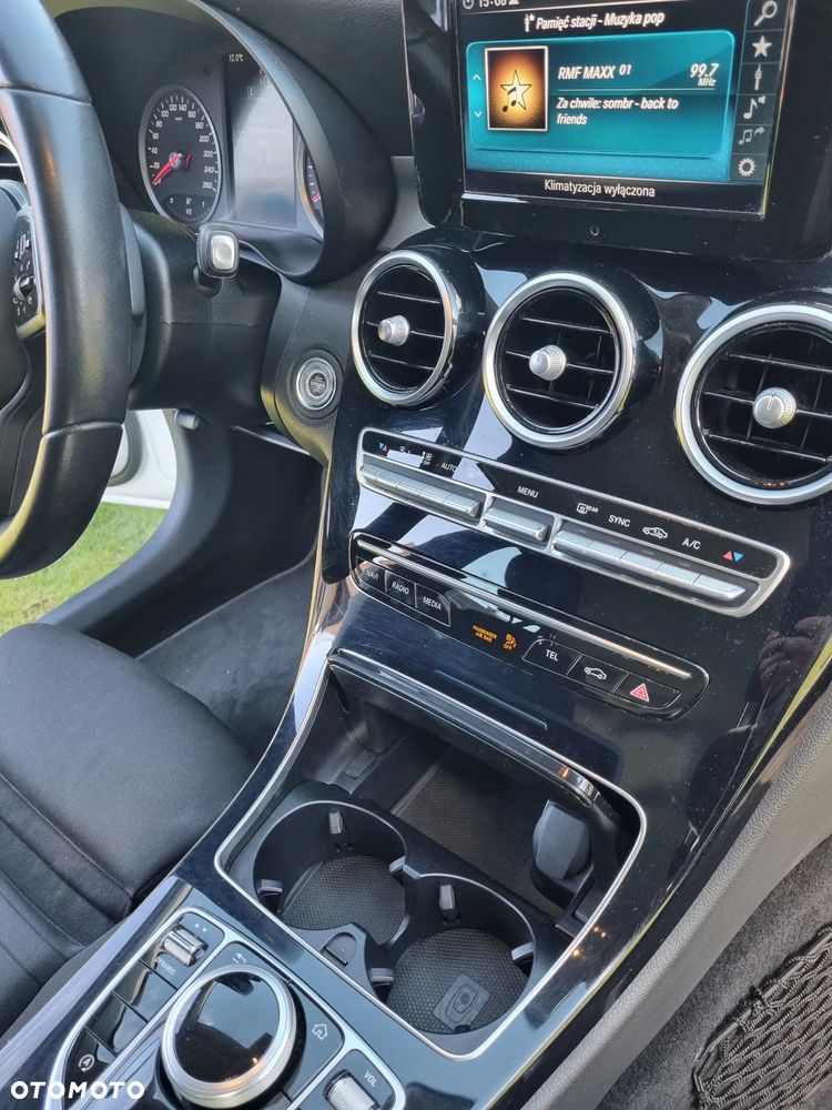 Mercedes-Benz Klasa C 200 9G-TRONIC - 23