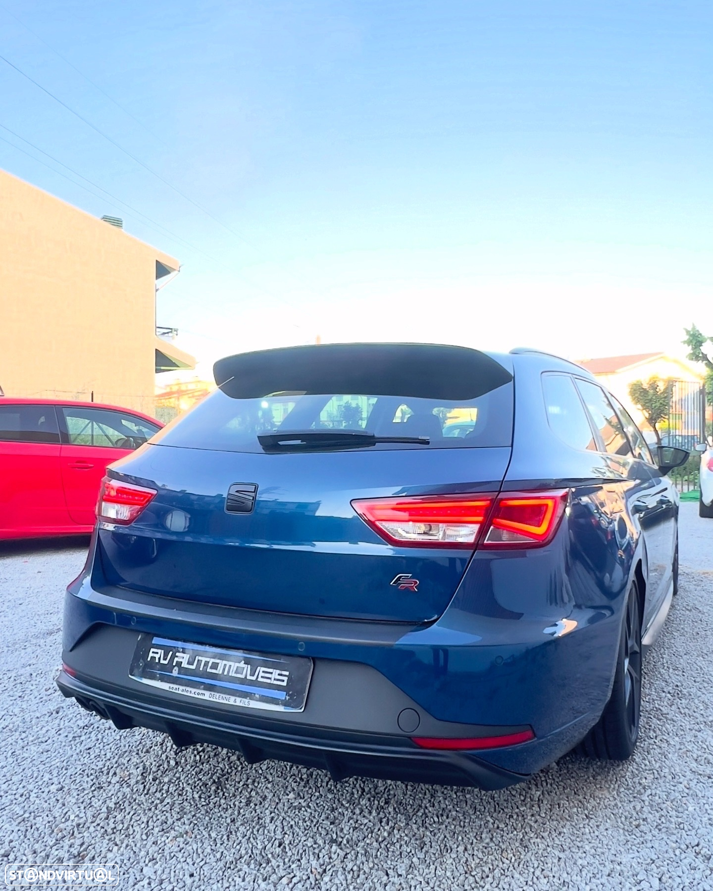 SEAT Leon ST 2.0 TDI DPF DSG FR - 4