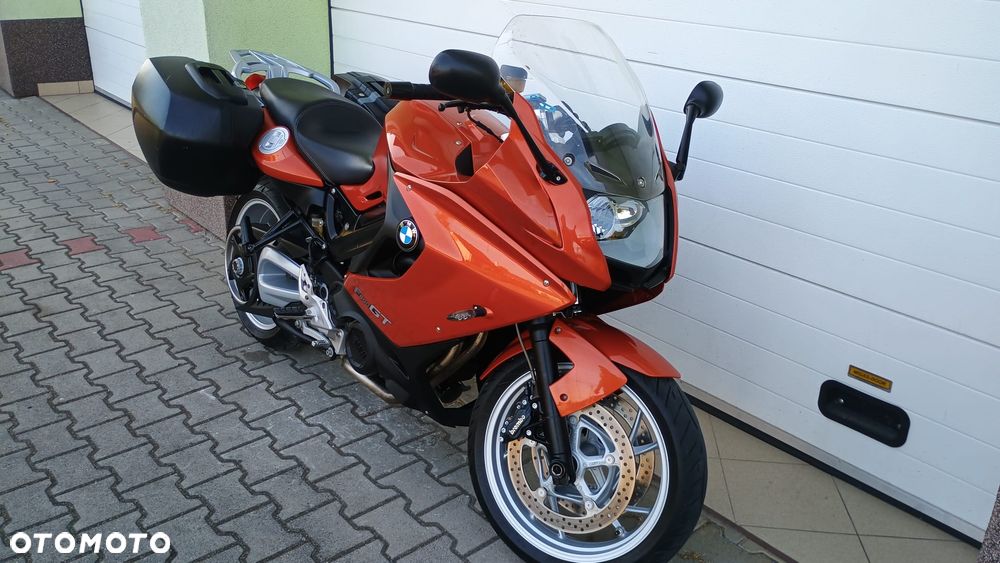 BMW F - 21