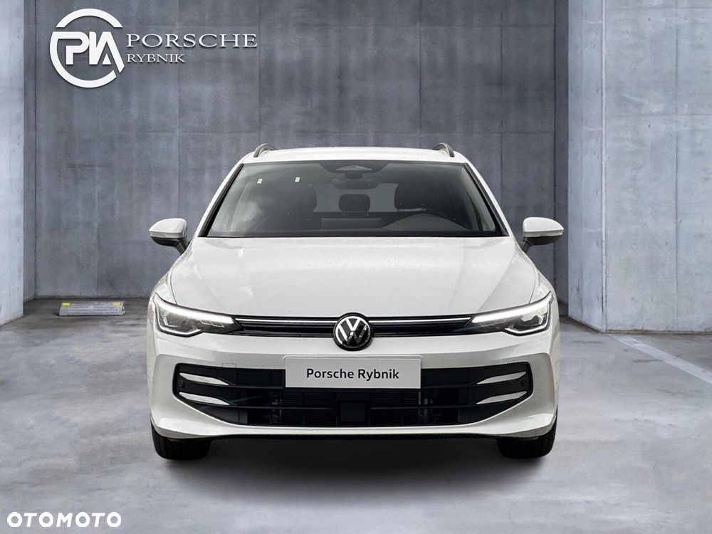 Volkswagen Golf - 10