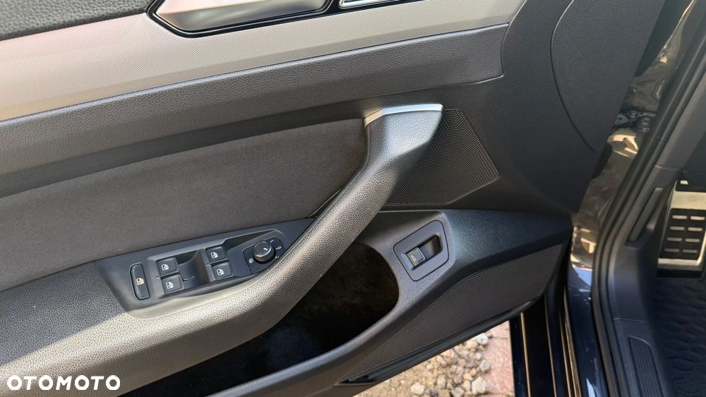 Volkswagen Passat 2.0 TDI SCR Comfortline DSG - 15