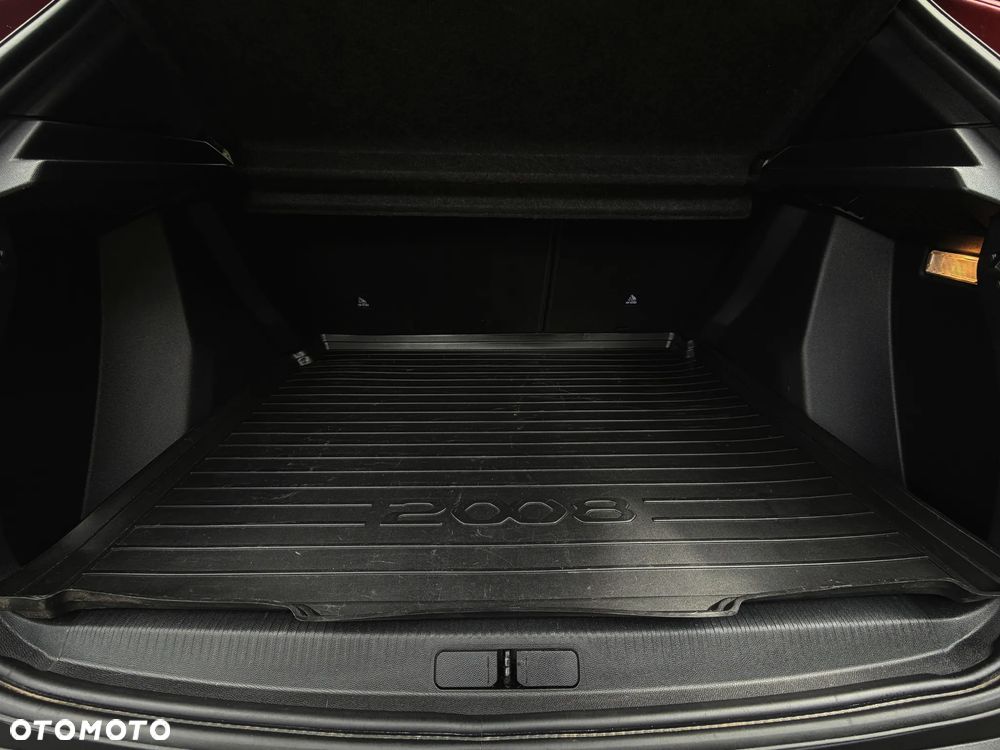 Peugeot 2008 1.5 BlueHDi Allure Pack S&S EAT8 - 24