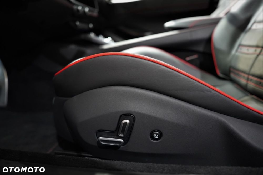 Ferrari Portofino M - 11
