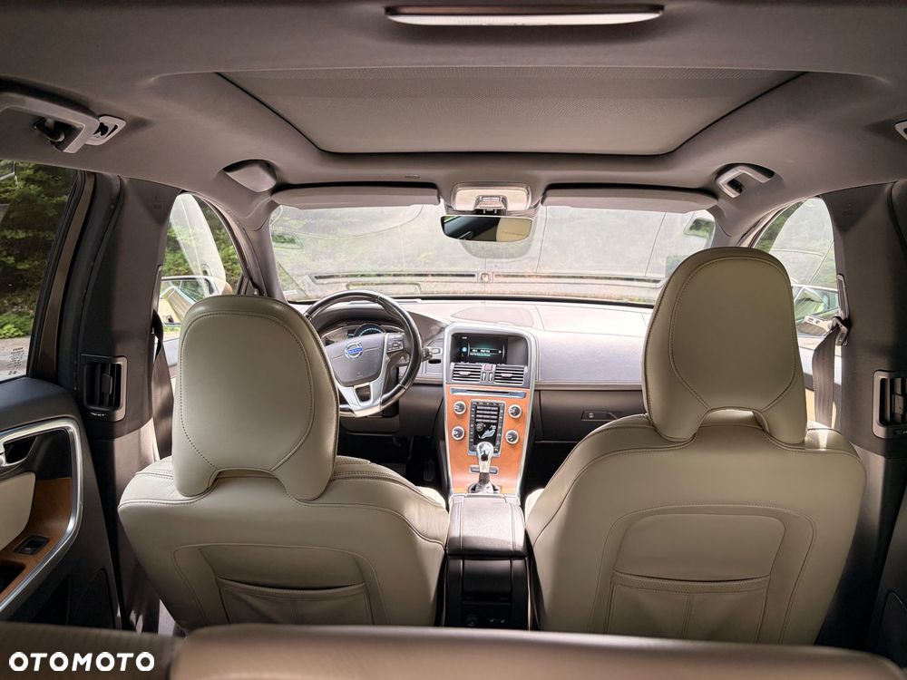 Volvo XC 60 D5 AWD Summum - 10