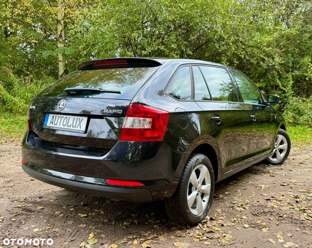 Skoda RAPID 1.6 TDI DSG Edition - 17