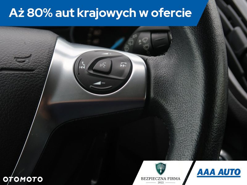 Ford Kuga - 21