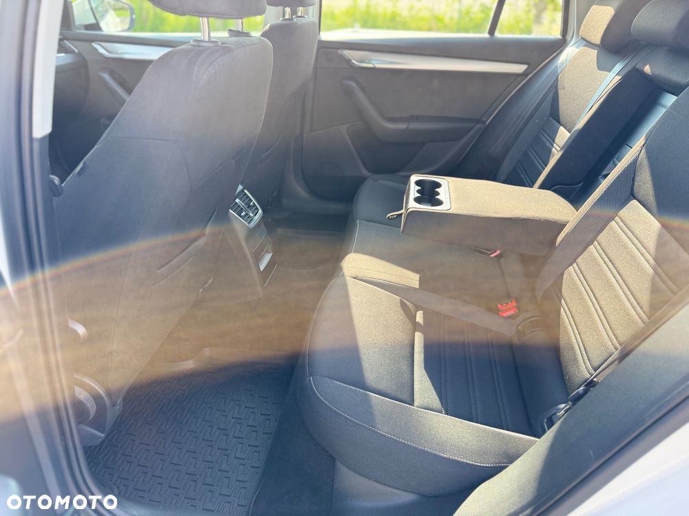 Skoda Octavia 1.6 TDI SCR Style - 18
