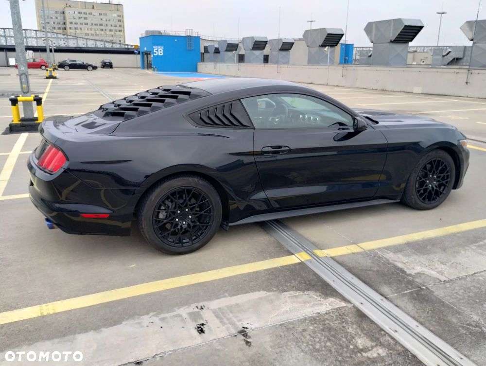 Ford Mustang 3.7 V6 - 8