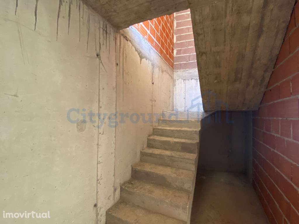 Moradia T2 com garagem e piscina junto à praia - Grande imagem: 5/46