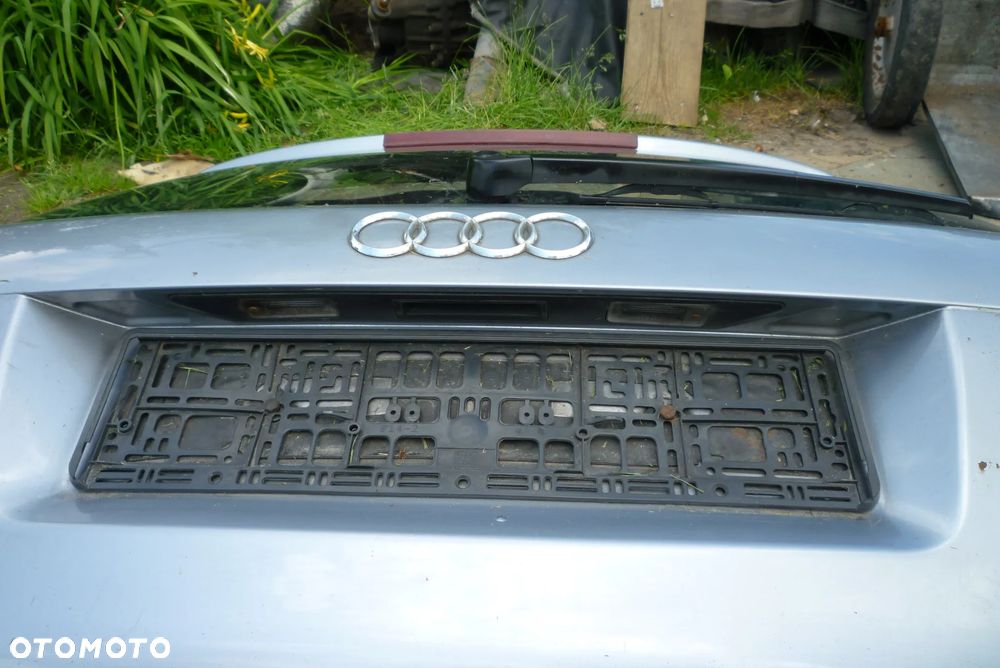 klapa Audi A4 B6 bez rdzy - 4
